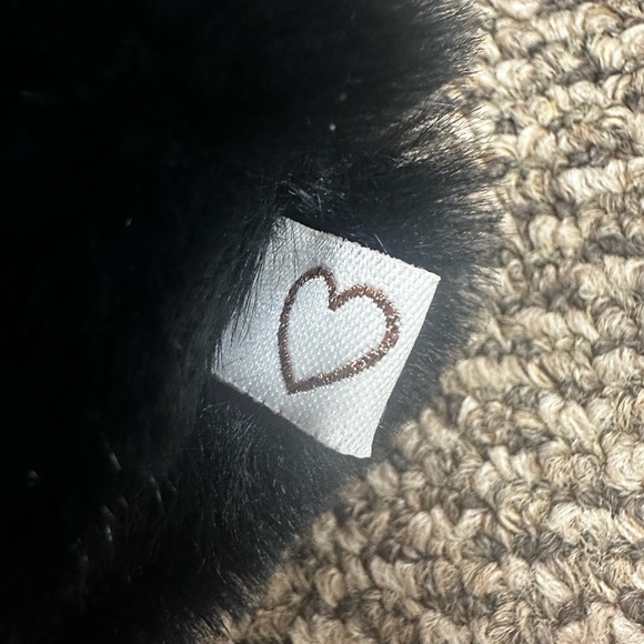 Lauren Conrad Slippers Slipper Boots Black S 6-7 Faux Fur Cozy NEW WITHOUT TAGS - Picture 3 of 6